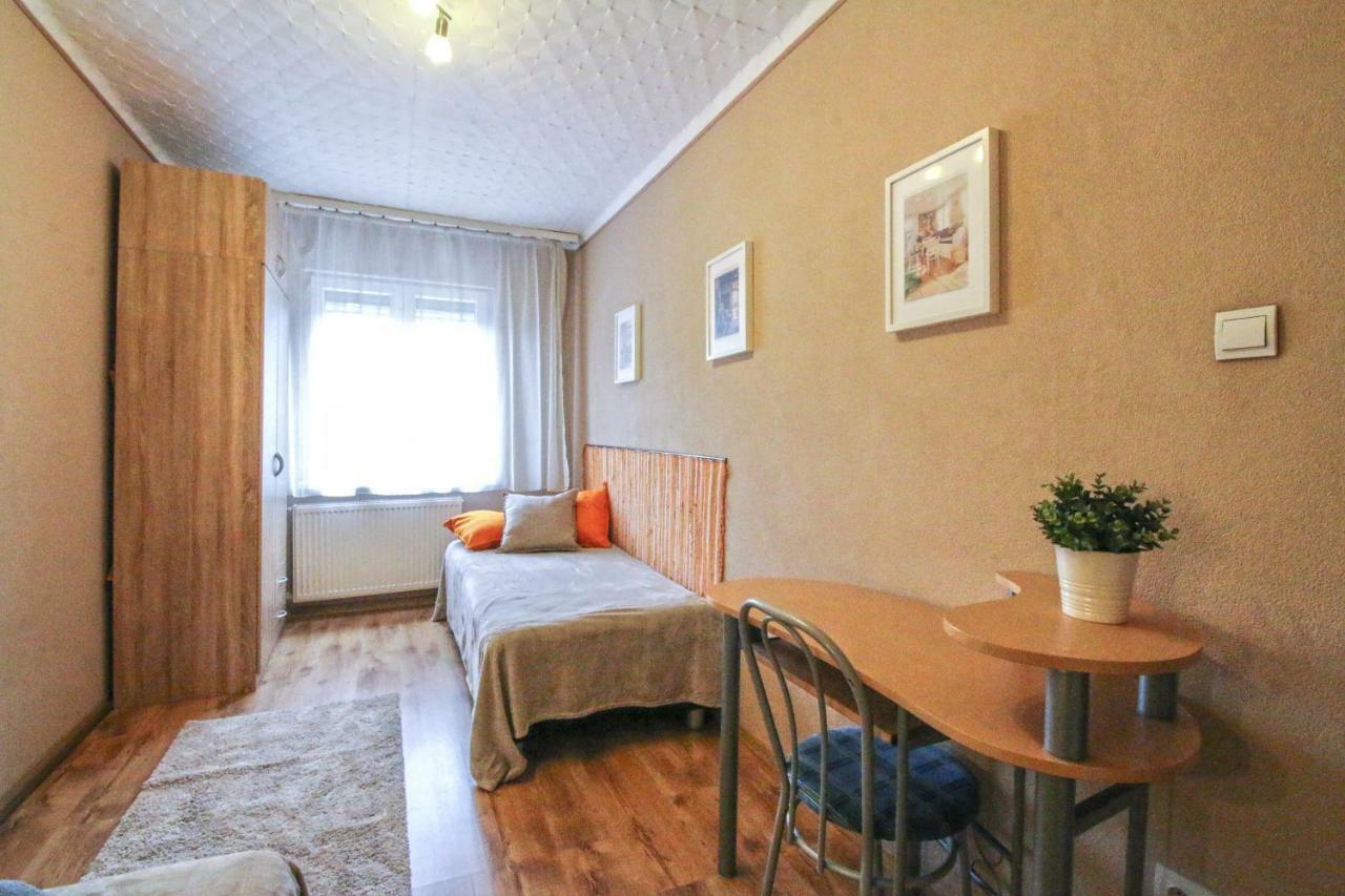 Narancsvirág Apartman Appartamento Budapest Esterno foto